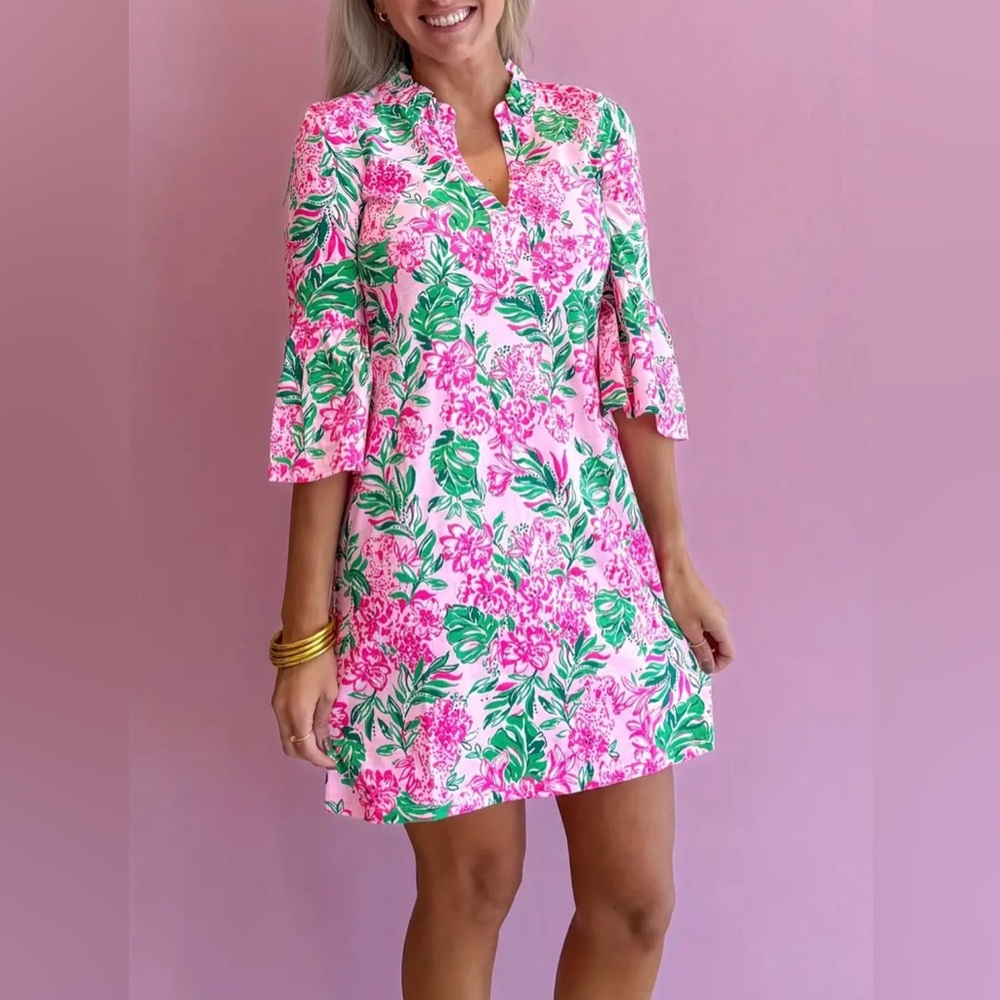 NEW Floral Pink and Green Roxie Pink
Worth a Look Dress Small